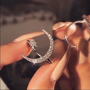 3/$30 ⭐️🌙 Moon and Star Ring in Silver